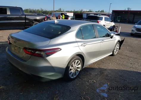 2022 Toyota Camry Le из США, поврежденный, VIN 4T1C11AKXNU004553